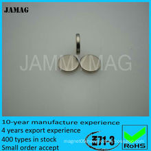 JMD18H2 Magnets in clothes